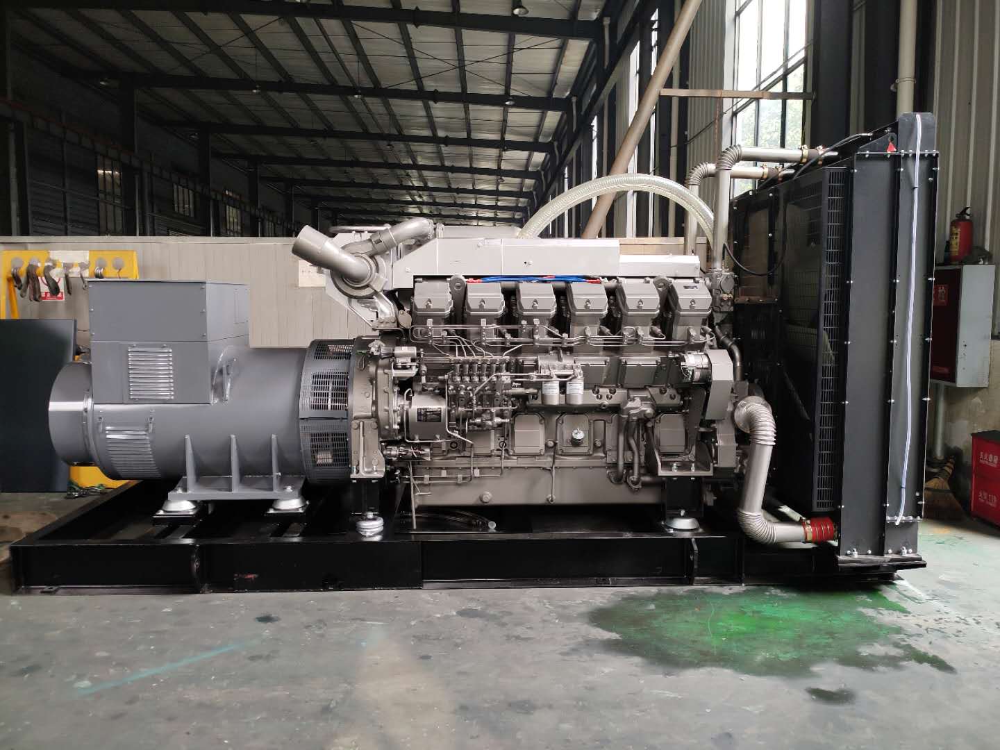 四川柴油發(fā)電機(jī)組的啟動與停機(jī)安全