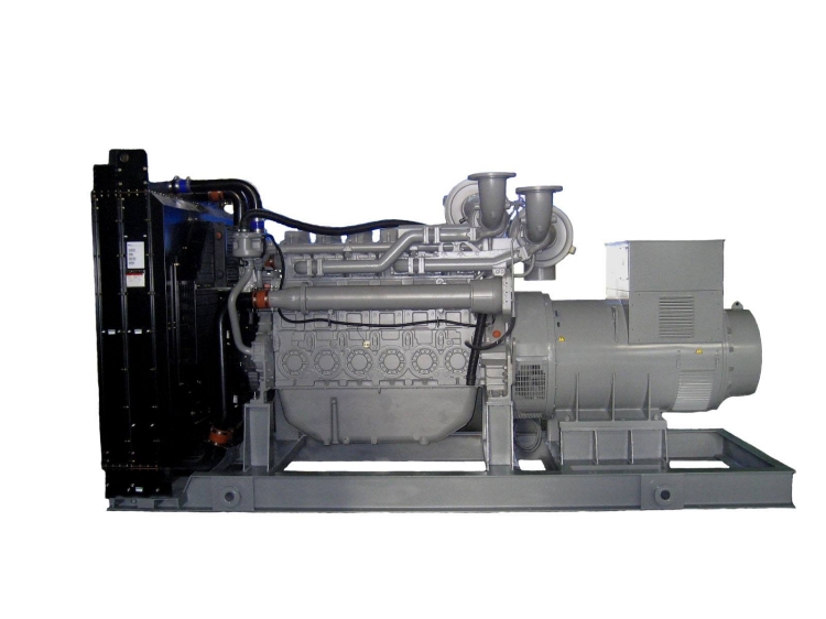四川柴油發(fā)電機組采用無刷發(fā)電機的主要優(yōu)點是什么？