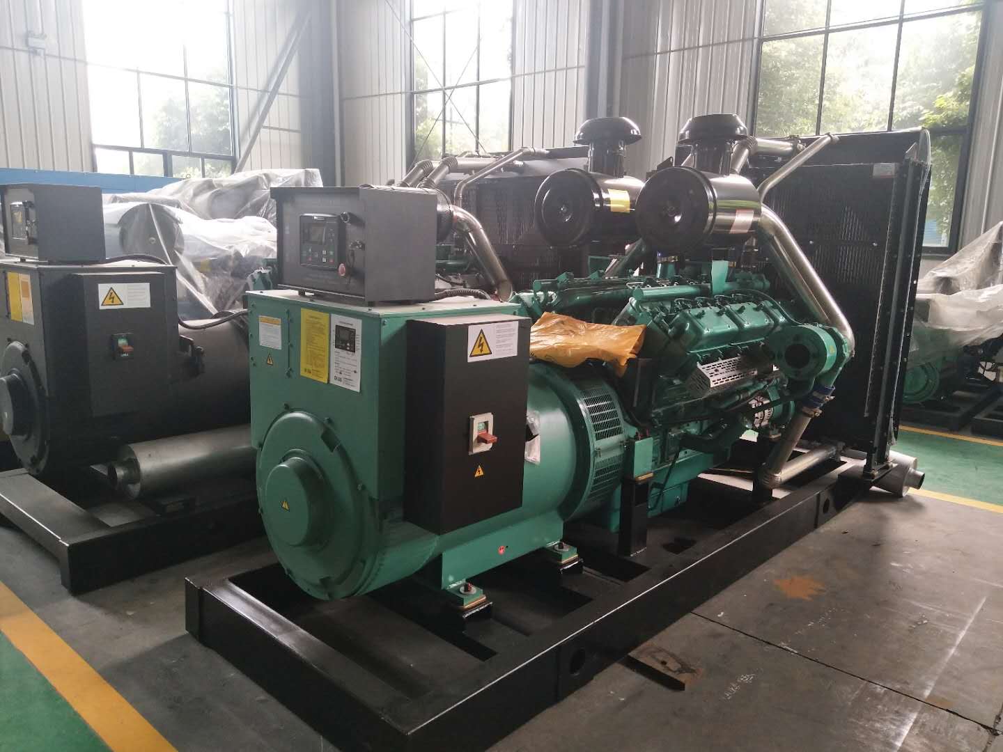 在四川柴油發(fā)電機(jī)隔音降噪有哪些好方法？